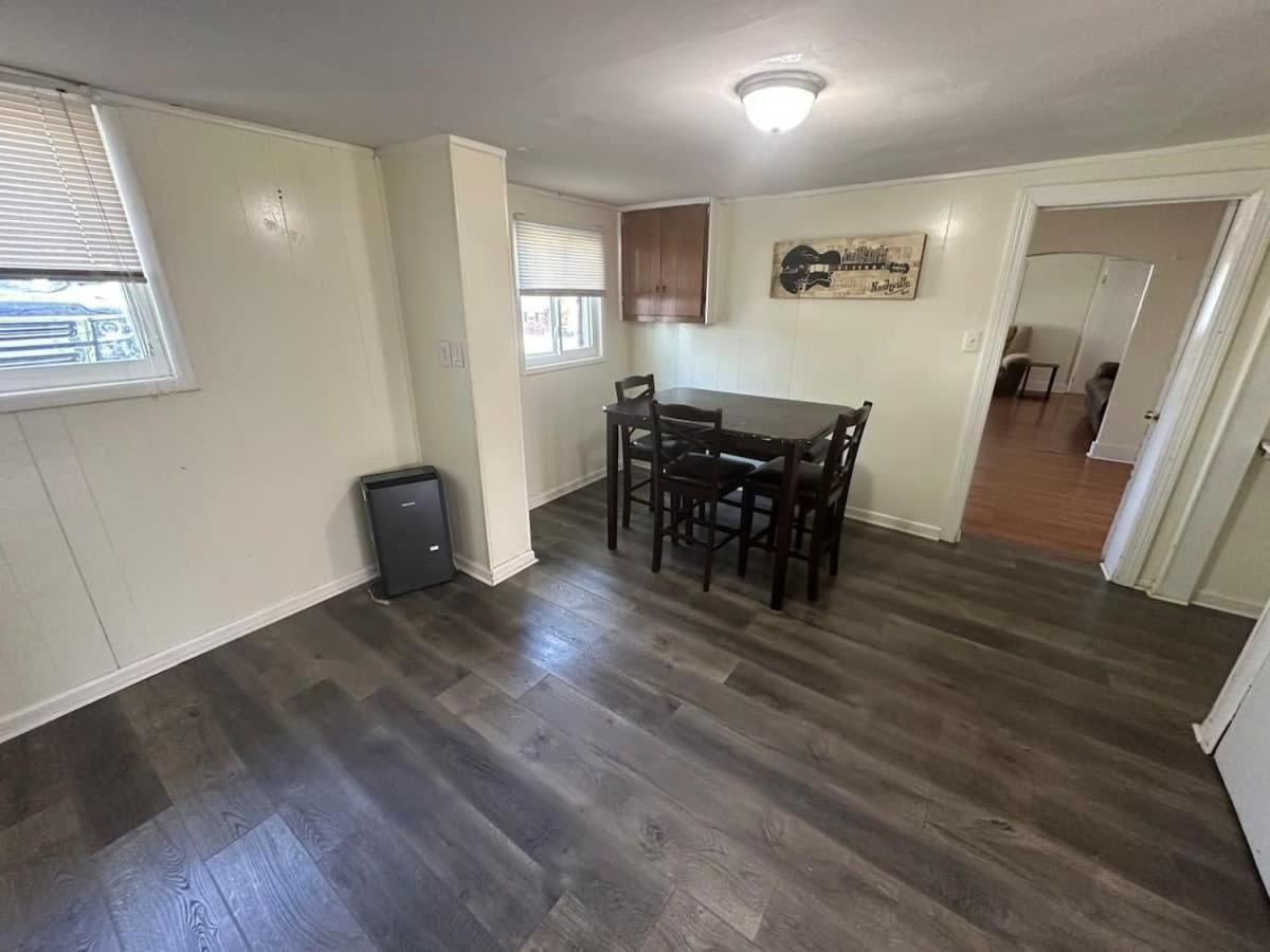 Charming 3-Bed, 1,5 Bath Home - Entire Space Just For You! Goodlettsville Eksteriør billede