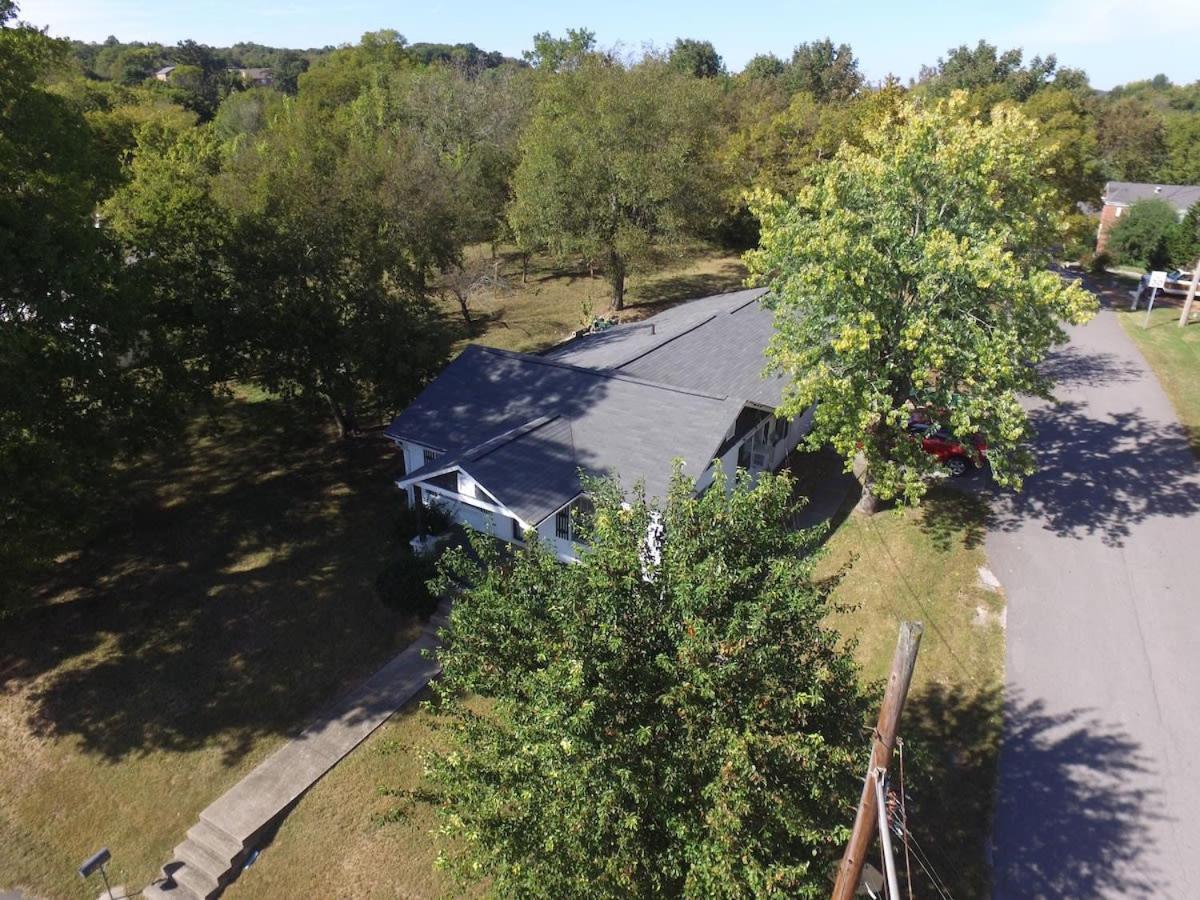 Charming 3-Bed, 1,5 Bath Home - Entire Space Just For You! Goodlettsville Eksteriør billede